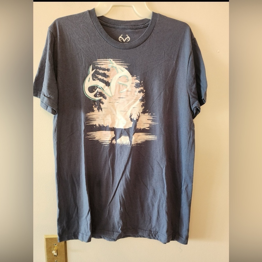 Realtree light purple deer hunting t shirt size womens medium loose fit
